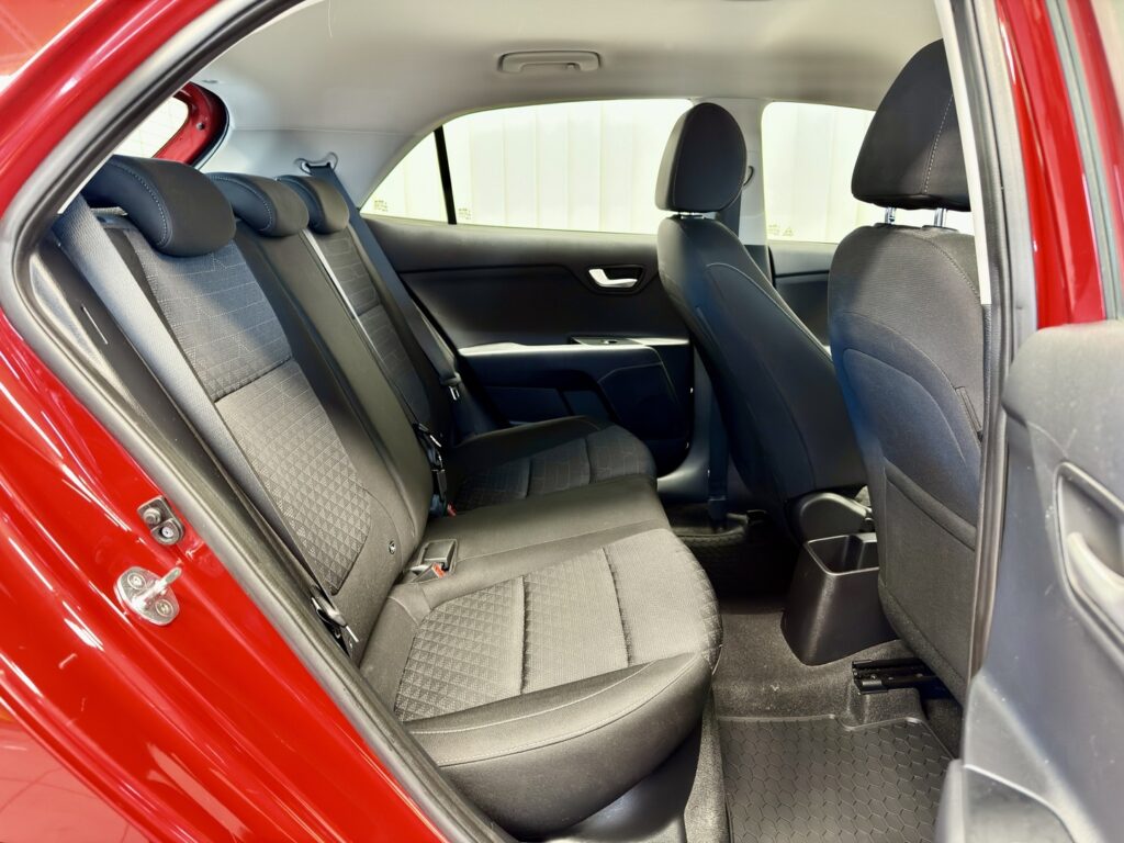 Kia Rio, image 9