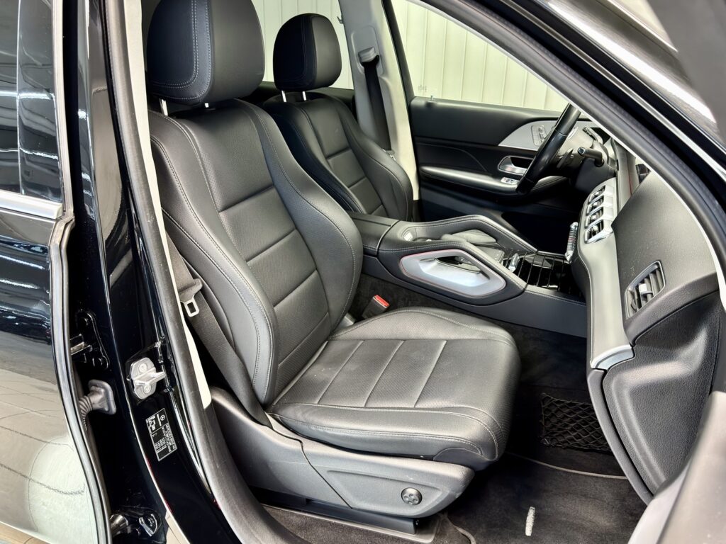 Mercedes-Benz GLE, image 12
