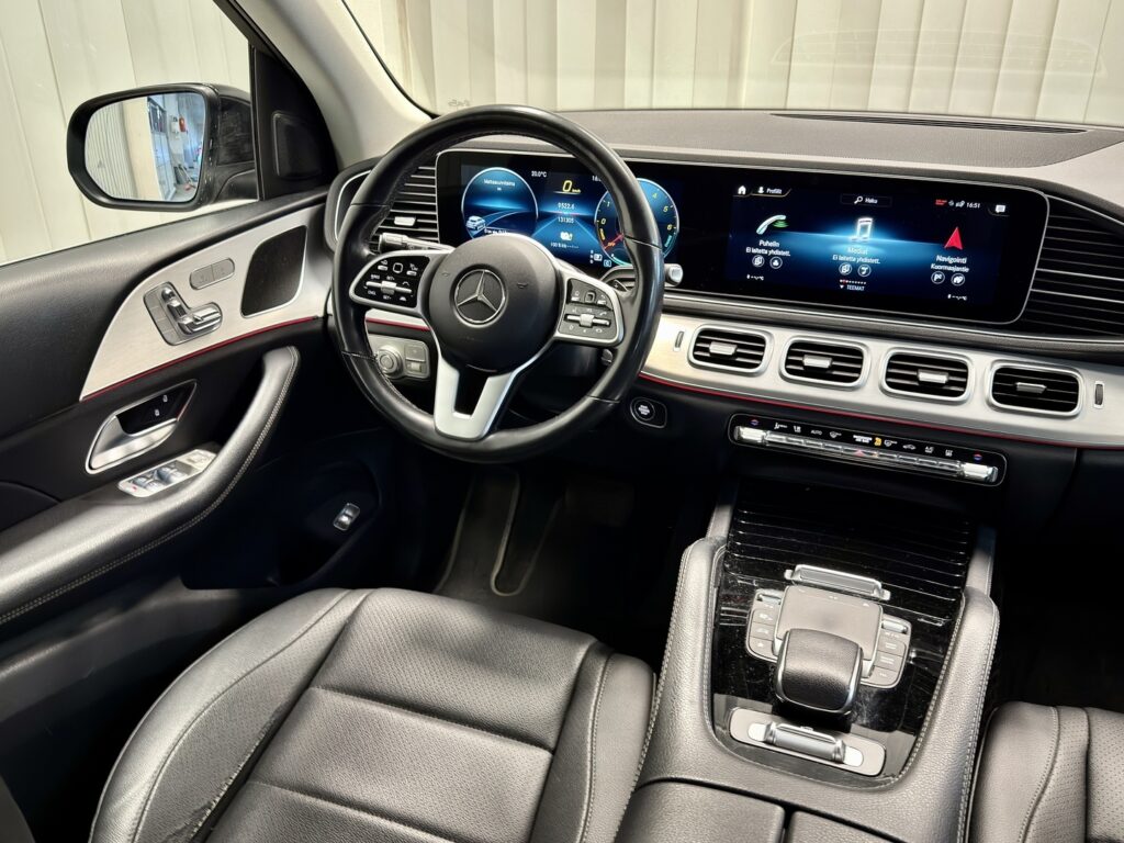 Mercedes-Benz GLE, image 13