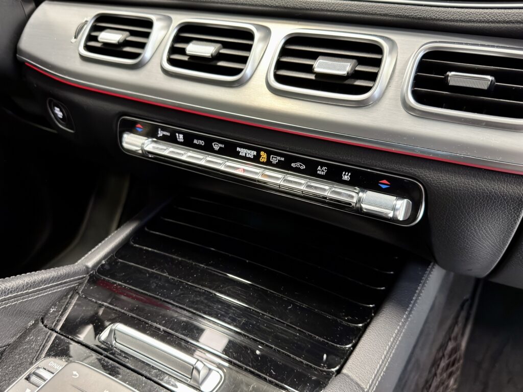 Mercedes-Benz GLE, image 24