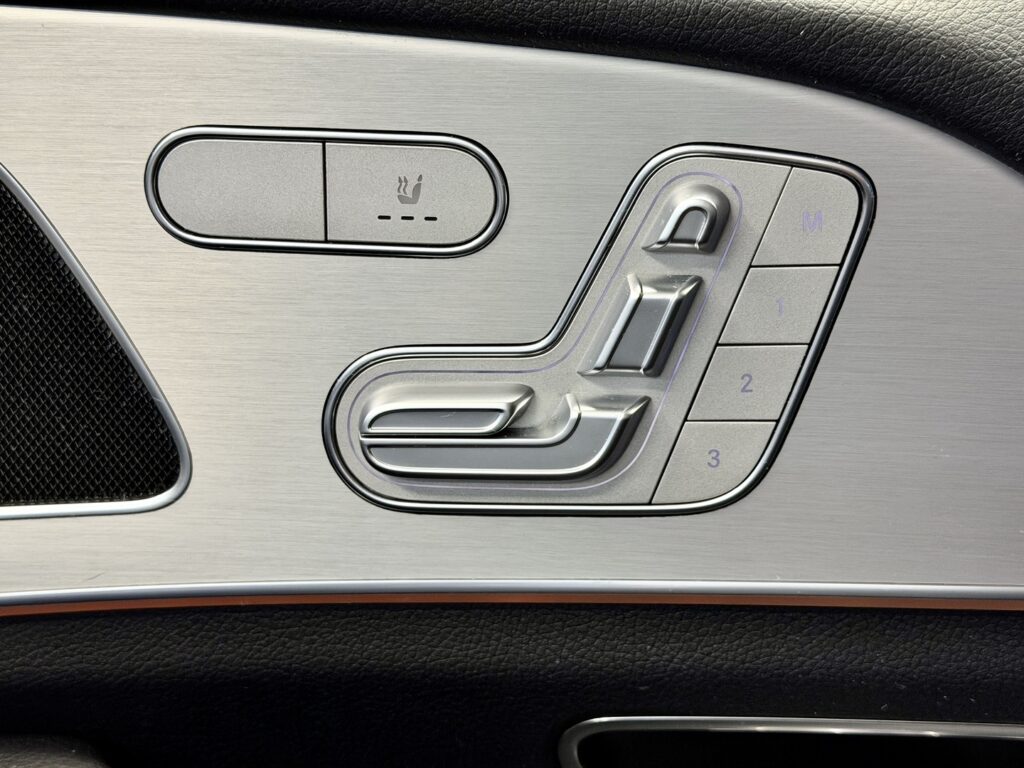 Mercedes-Benz GLE, image 28