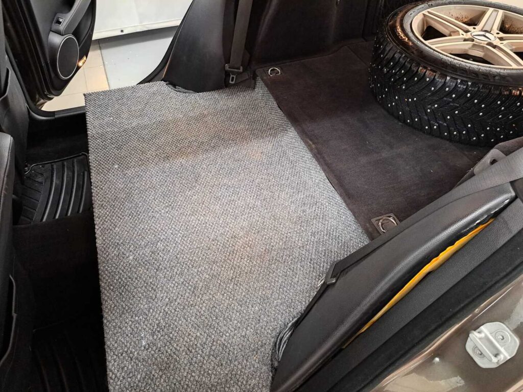 Mercedes-Benz C, image 16