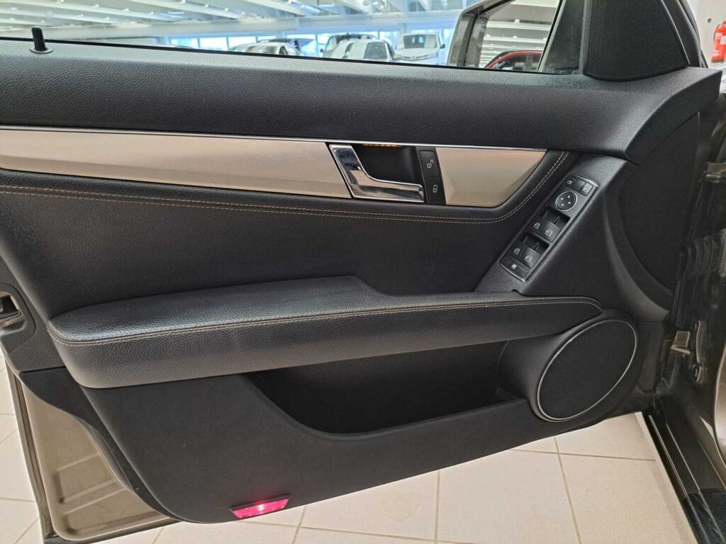 Mercedes-Benz C, image 19