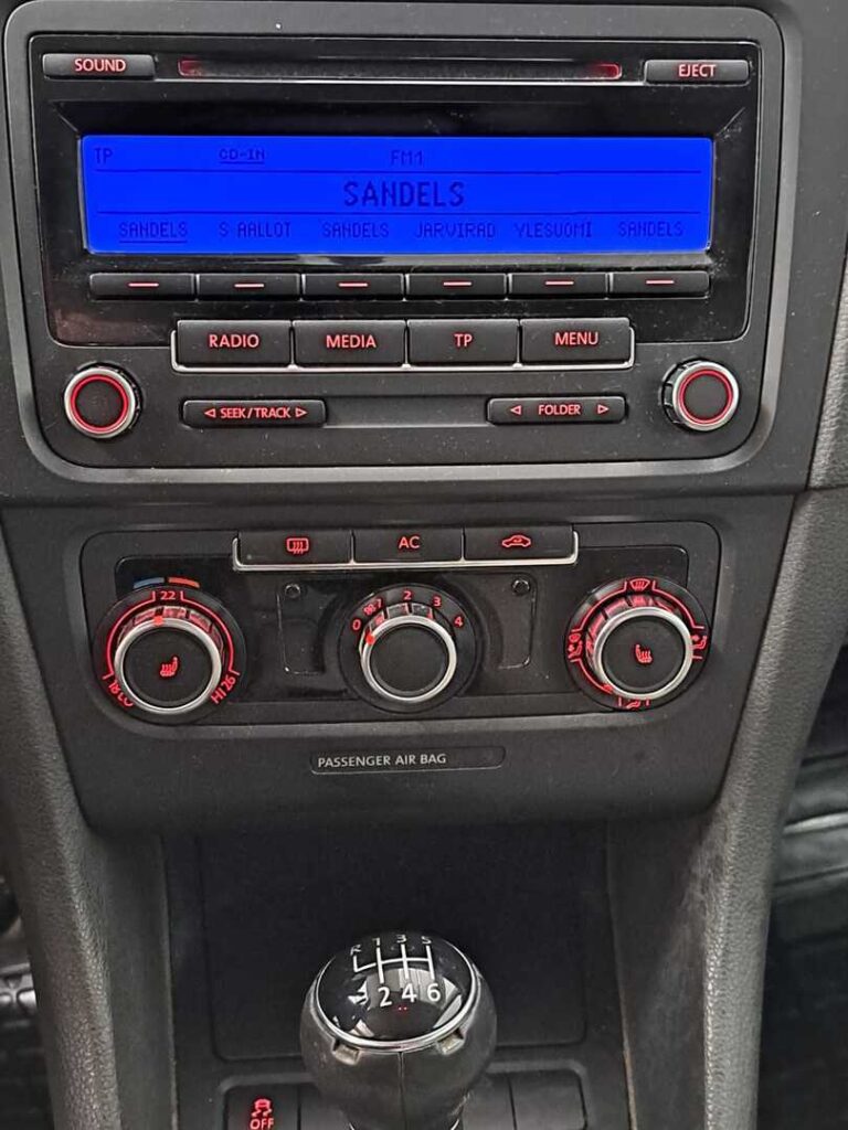 VOLKSWAGEN GOLF, image 10