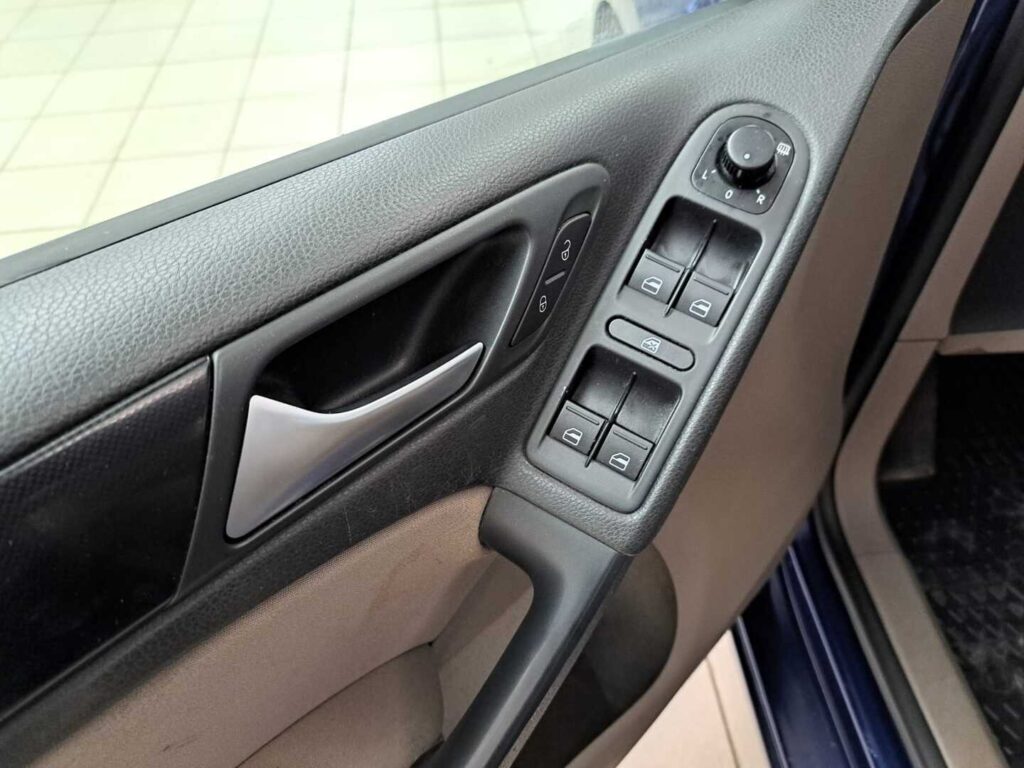 VOLKSWAGEN GOLF, image 16