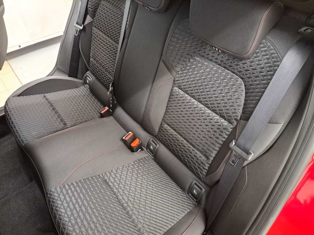 Renault Clio, image 11