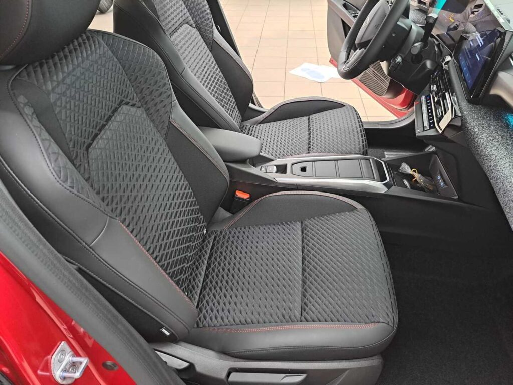 Renault Clio, image 13