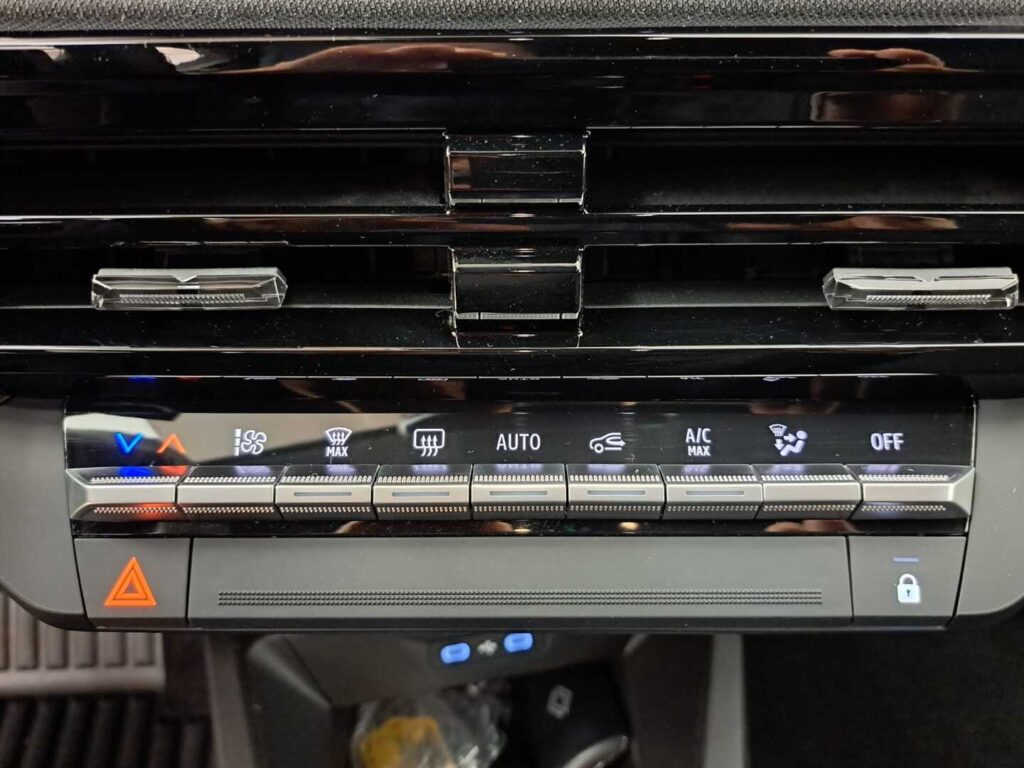 Renault Clio, image 17