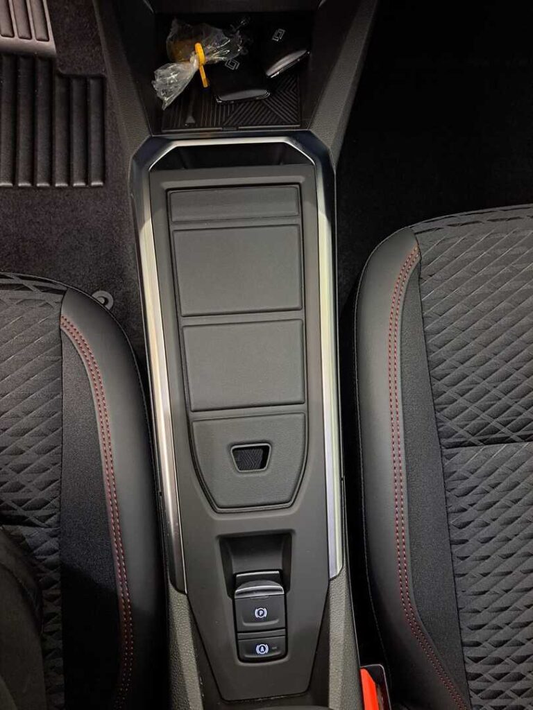 Renault Clio, image 22