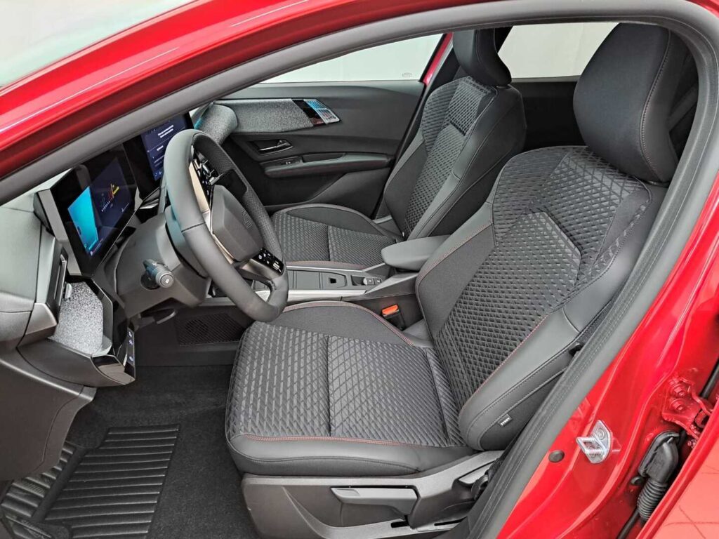 Renault Clio, image 8