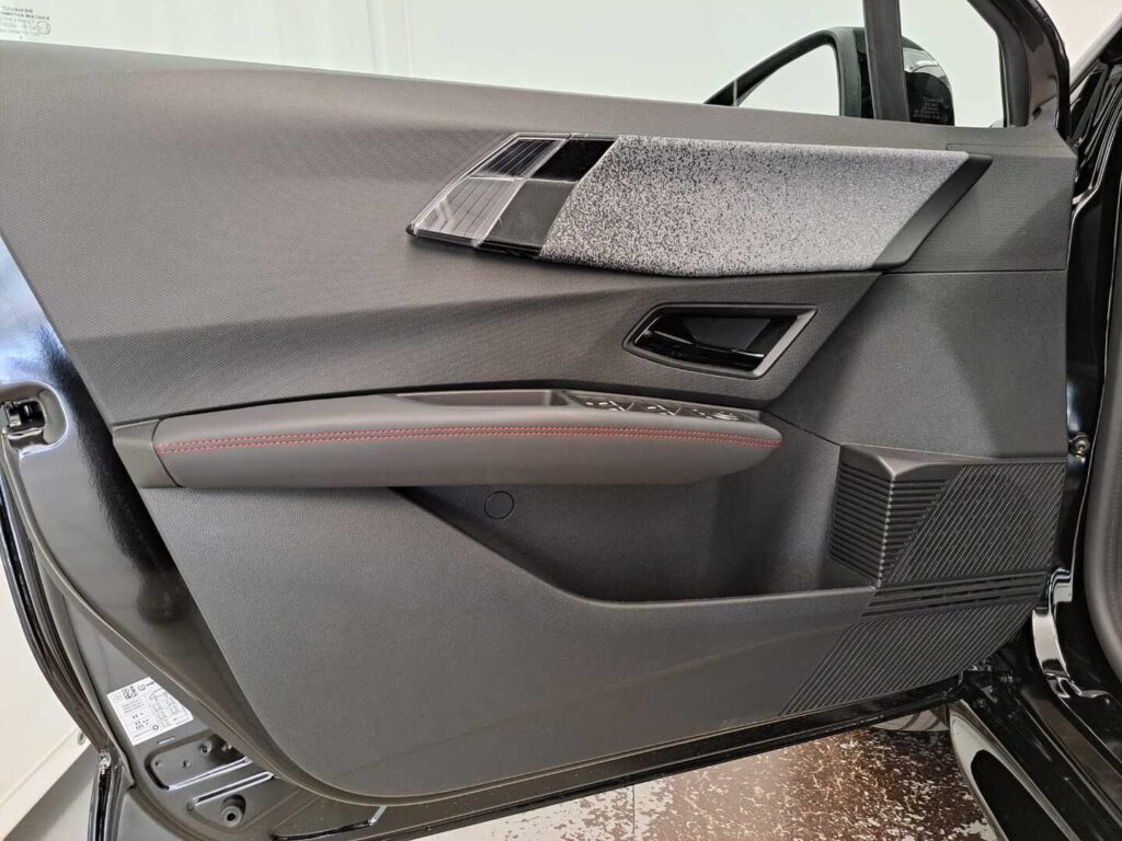 RENAULT CLIO, image 24