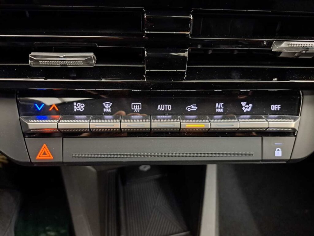 RENAULT CLIO, image 26