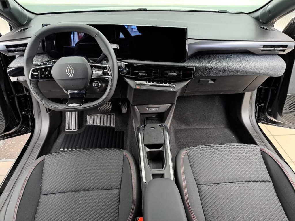 RENAULT CLIO, image 8