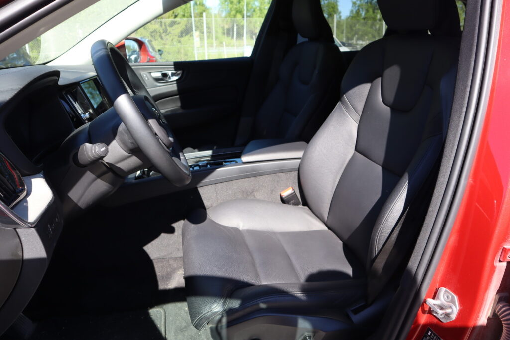 Volvo XC60, image 4