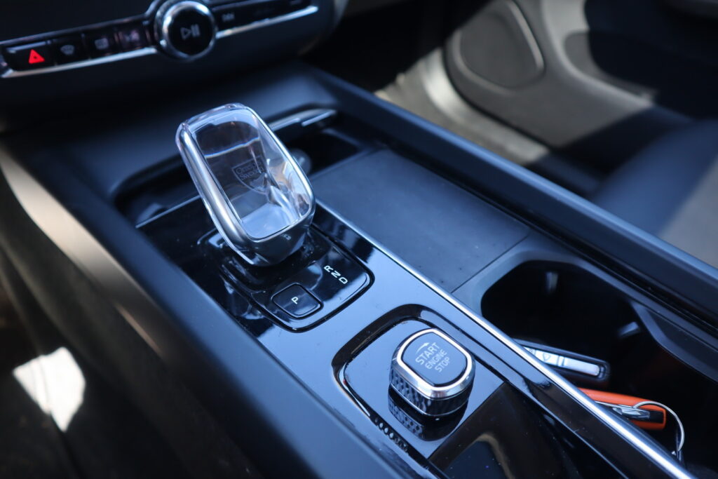 Volvo XC60, image 8