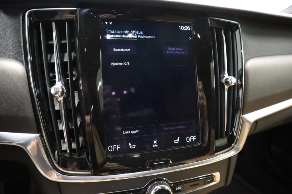 Volvo V90 Cross Country, image 11