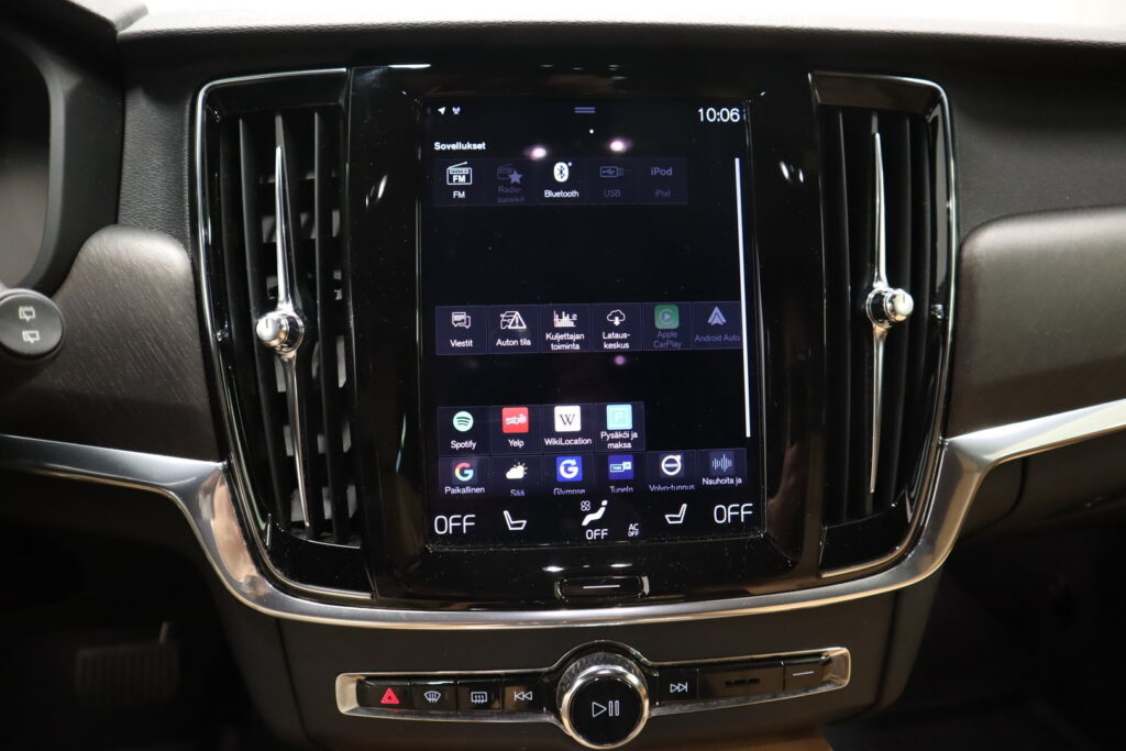 Volvo V90 Cross Country, image 12