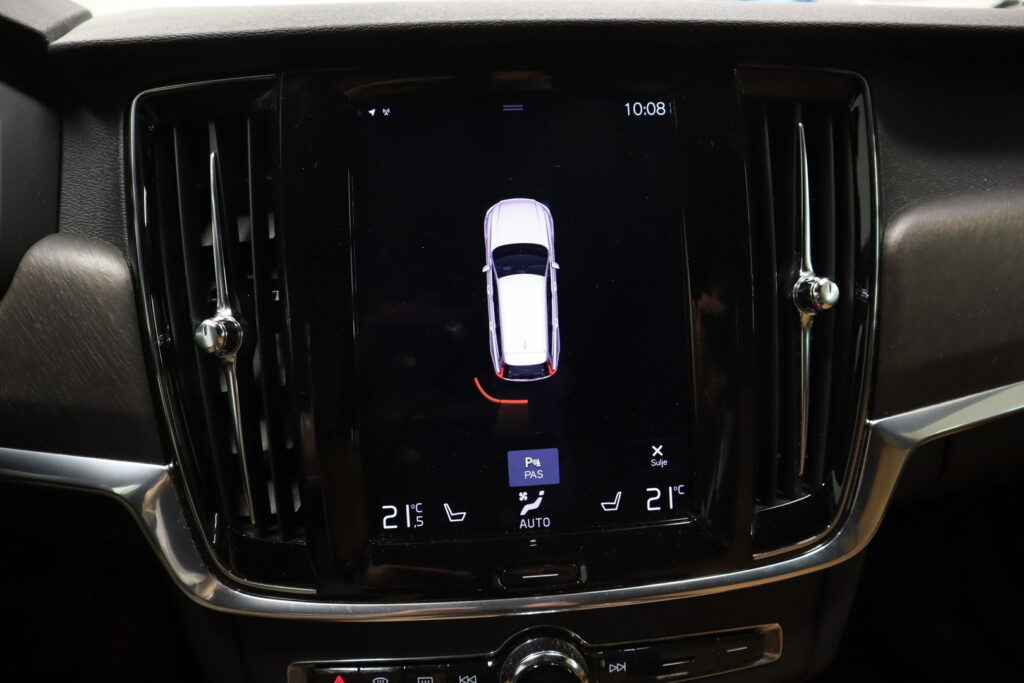 Volvo V90 Cross Country, image 14