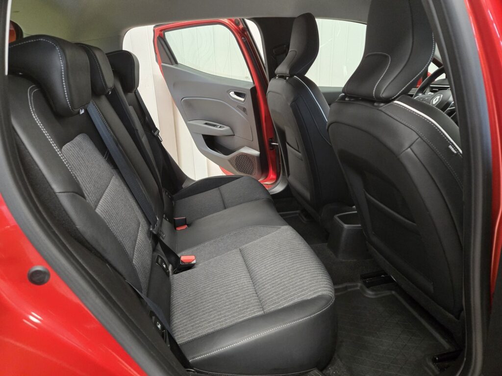 Renault Clio, image 8
