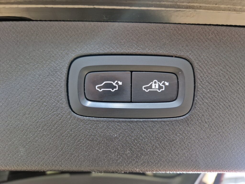 Volvo XC90, image 25