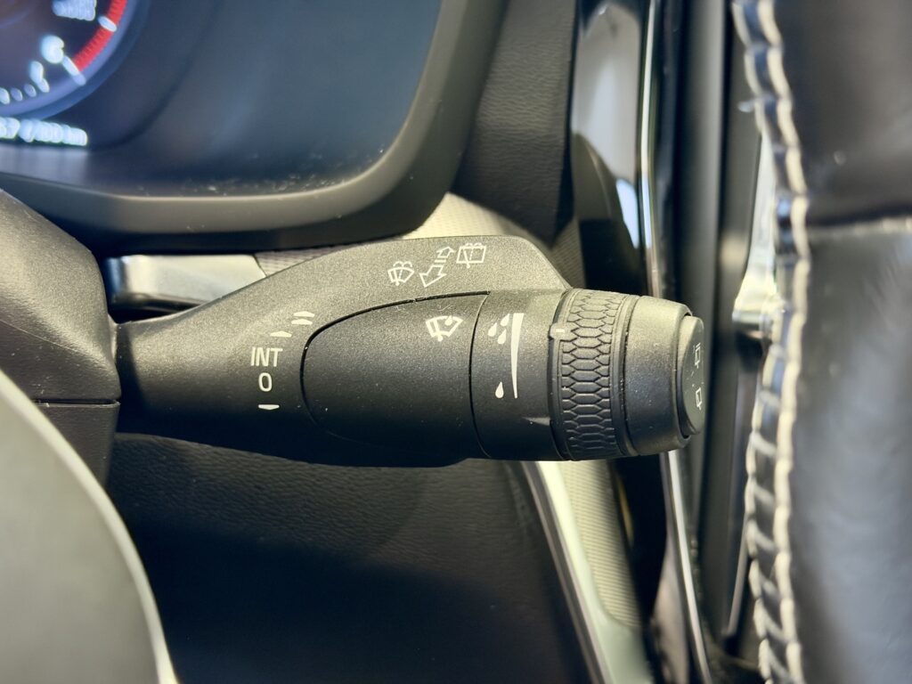 Volvo V60, image 23
