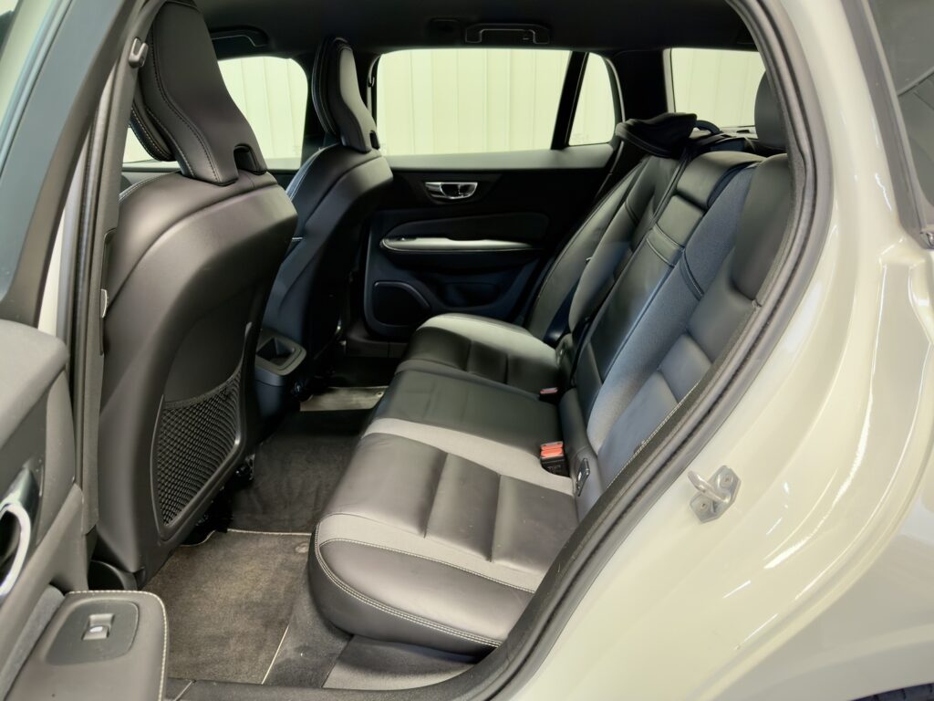 Volvo V60, image 6