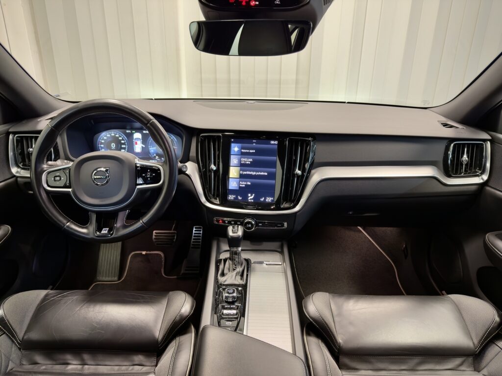 Volvo V60, image 9