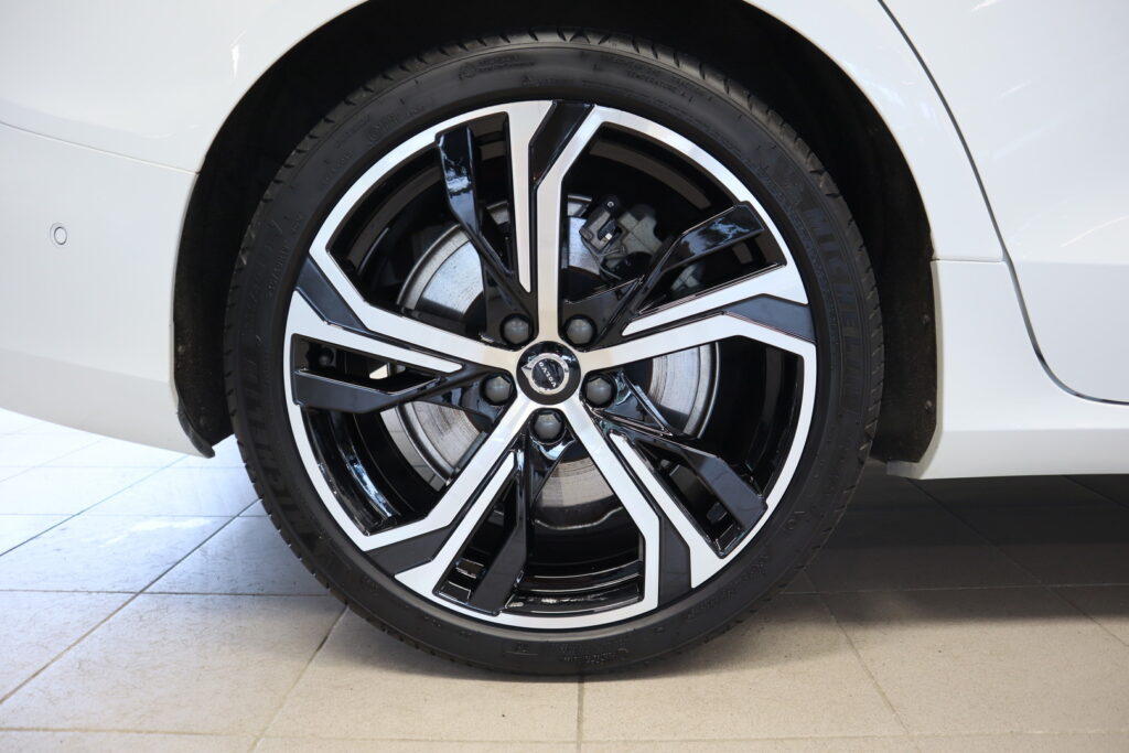 Volvo S60, image 22