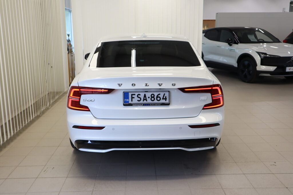Volvo S60, image 6