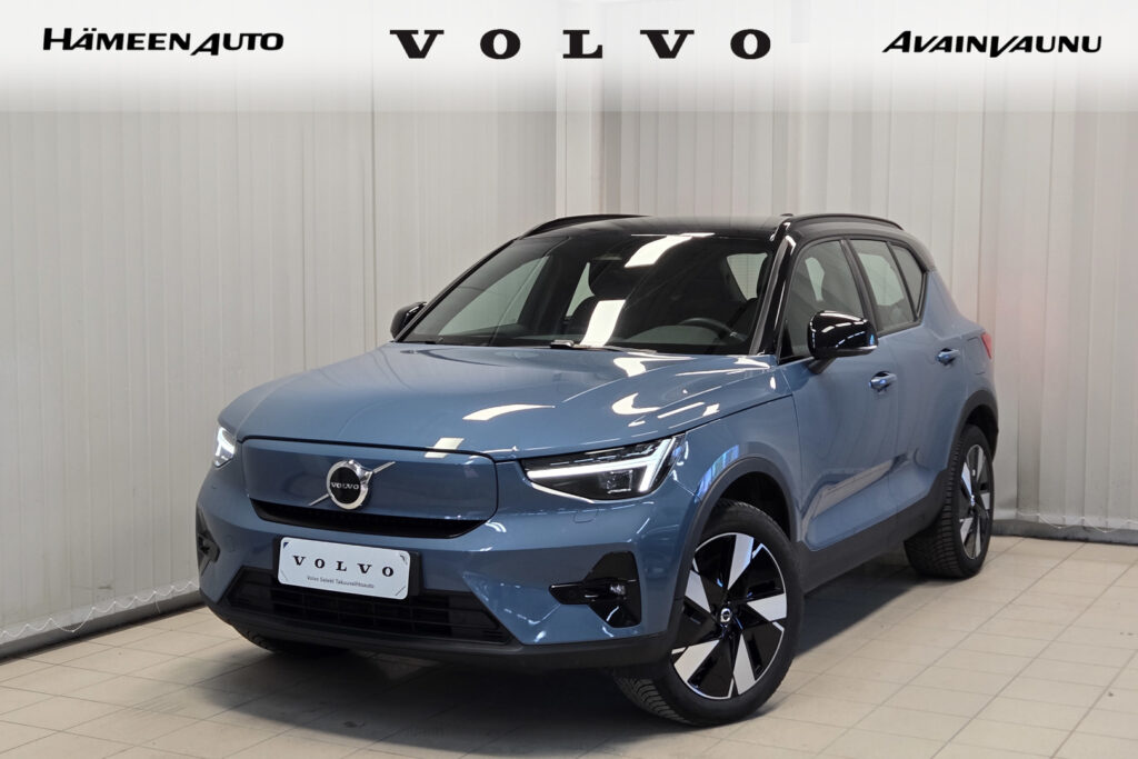 Volvo XC40, image 1