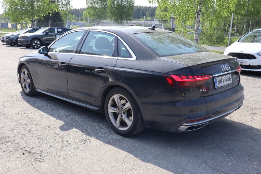 Audi A4, image 2