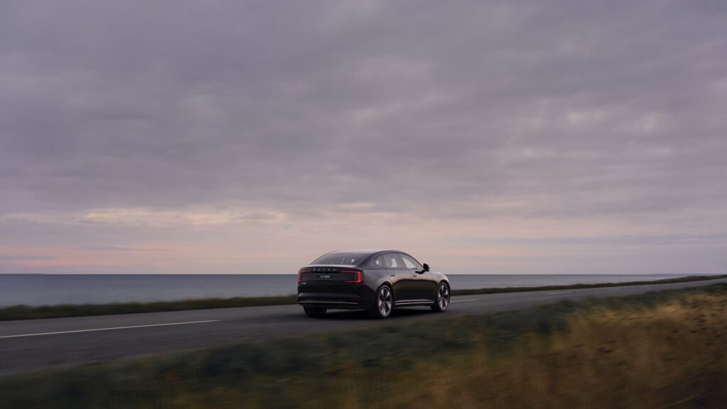Volvo ES90, image 3