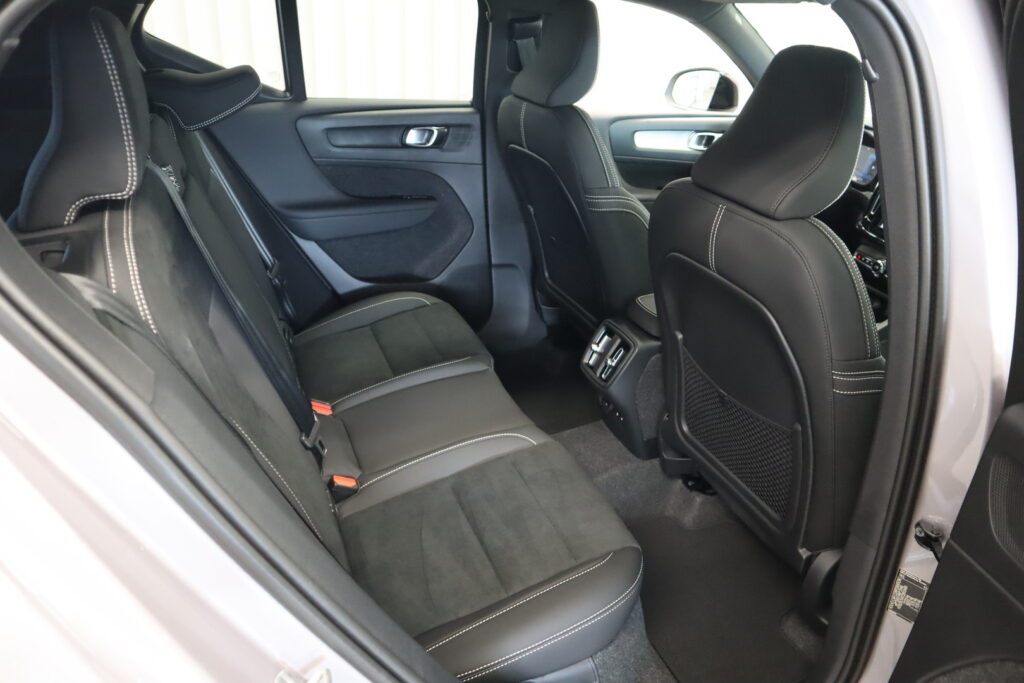 Volvo XC40, image 10