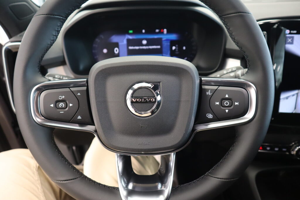 Volvo XC40, image 13