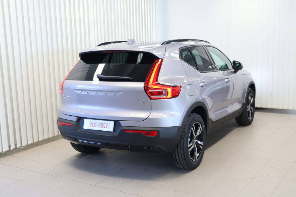 Volvo XC40, image 4