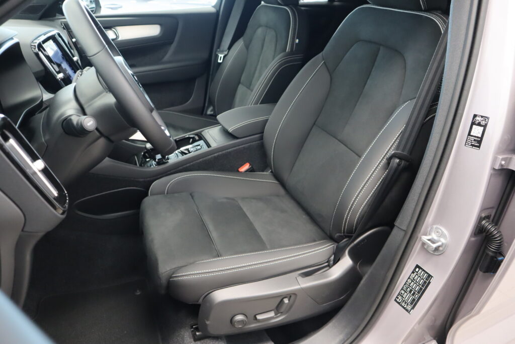 Volvo XC40, image 8