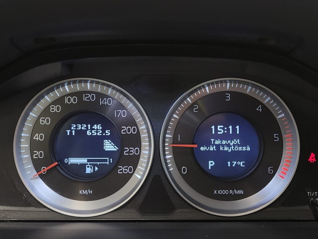 Volvo V70, image 12