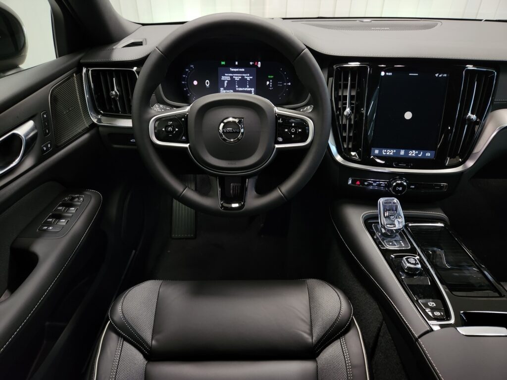 Volvo V60, image 11
