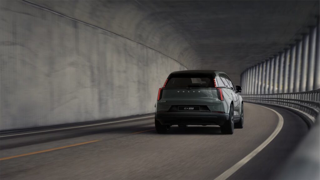 Volvo EX60, image 2
