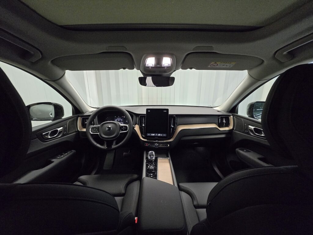 Volvo XC60, image 10