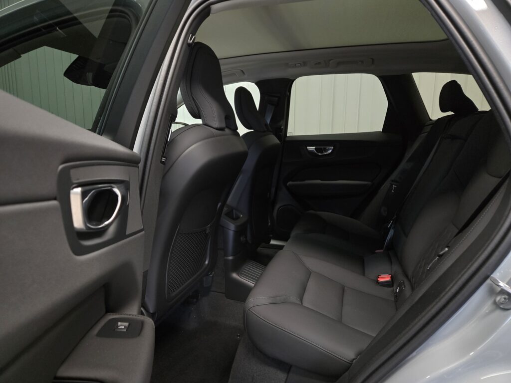 Volvo XC60, image 7