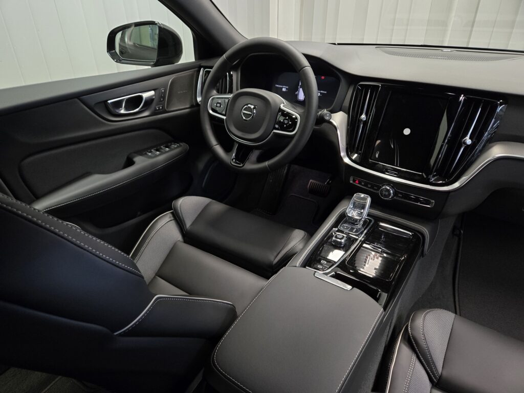 Volvo V60, image 10