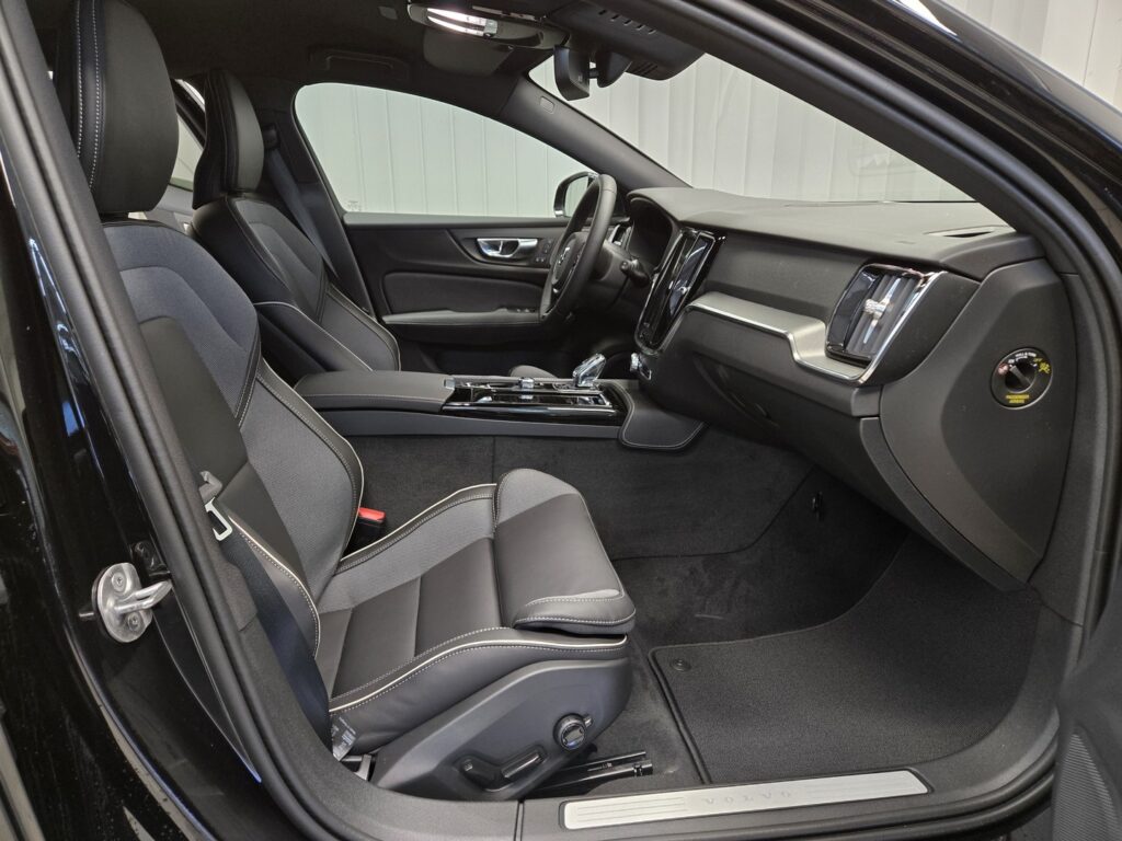 Volvo V60, image 9