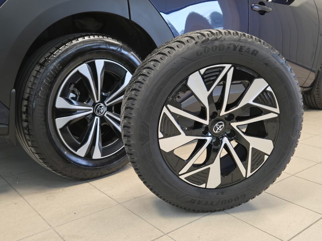 Toyota bZ4X, image 15