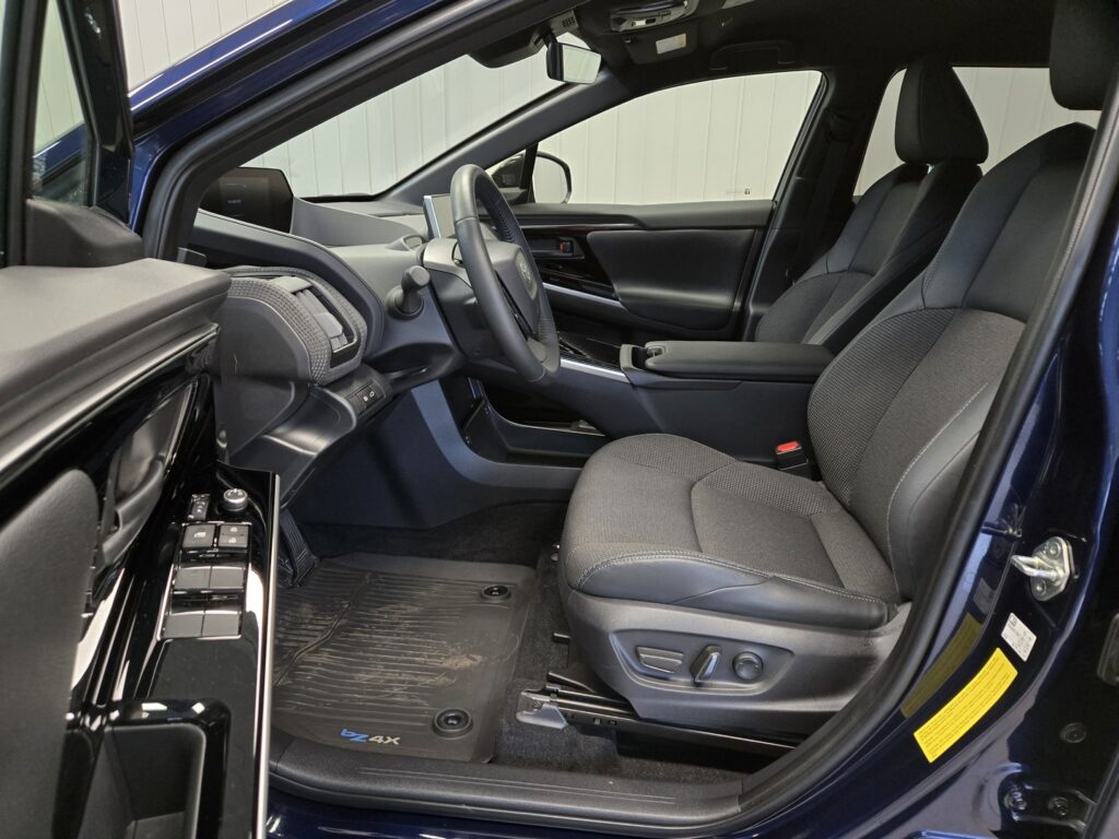 Toyota bZ4X, image 6