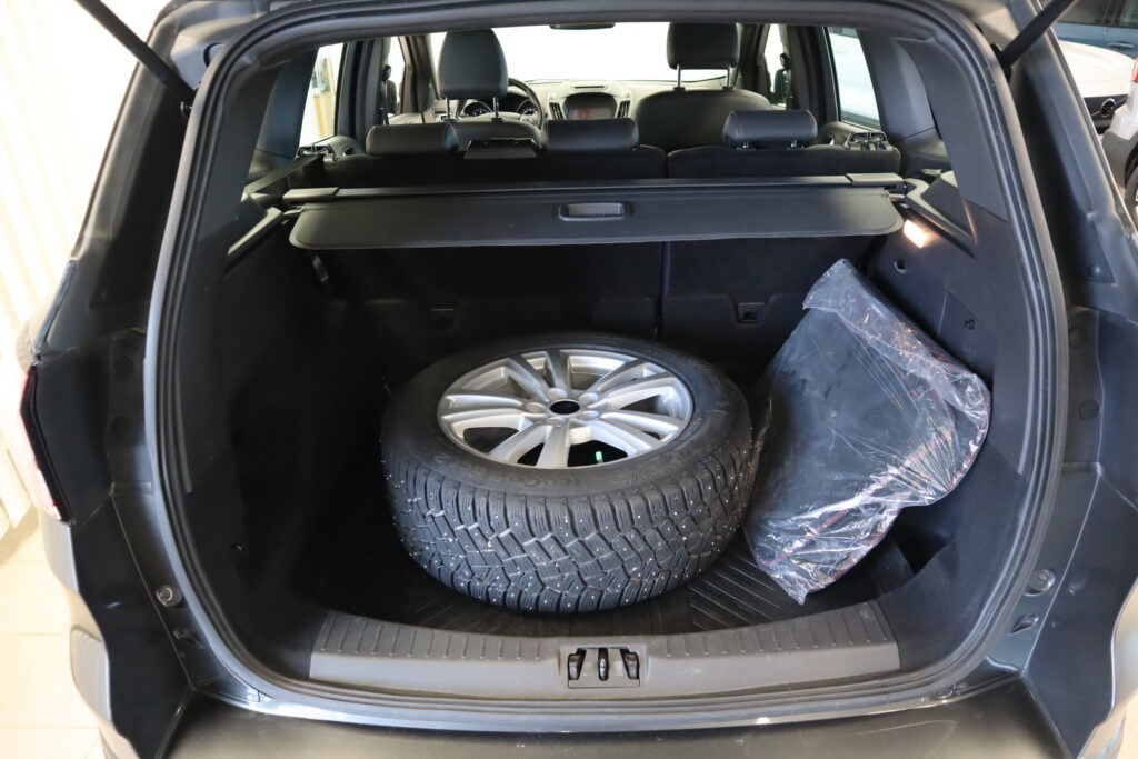 Ford Kuga, image 20