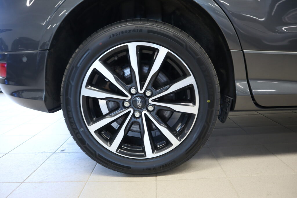 Ford Kuga, image 21