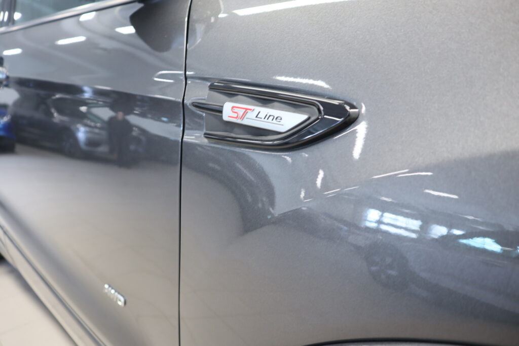 Ford Kuga, image 22