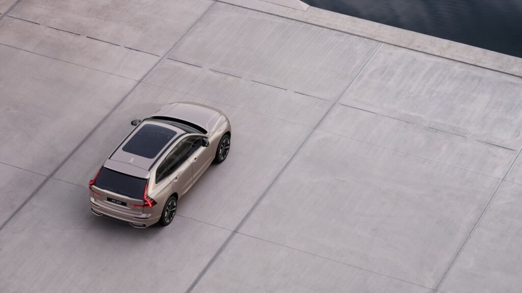 Volvo XC60, image 2