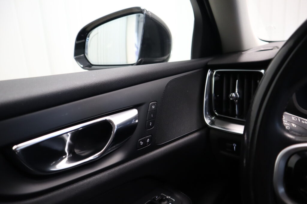 Volvo V60, image 10